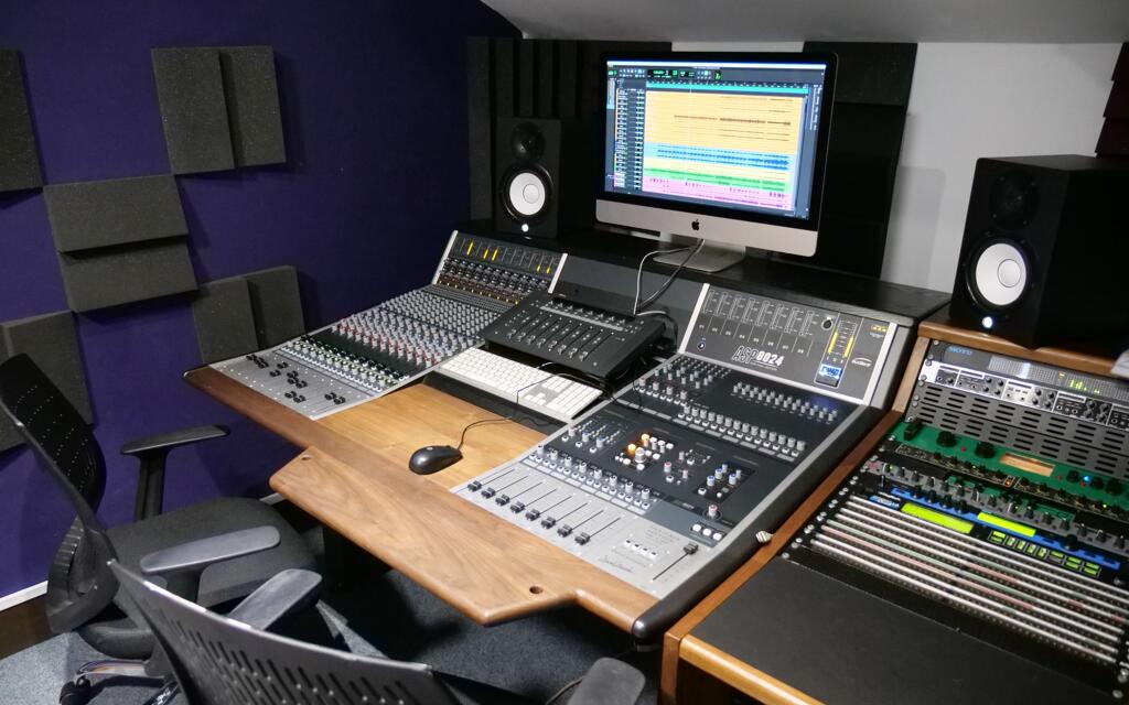 Mixing and mastering equipment inside Audient Suite 1